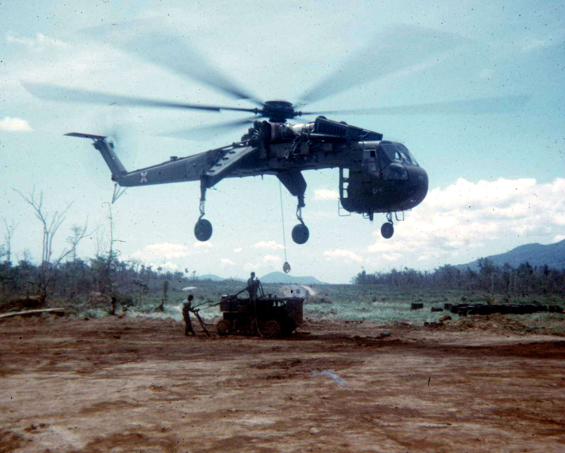 Sky Crane lifting the dozer out of FSB Fanning
